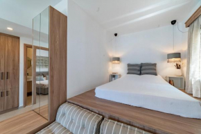 Manifesto Apartment II